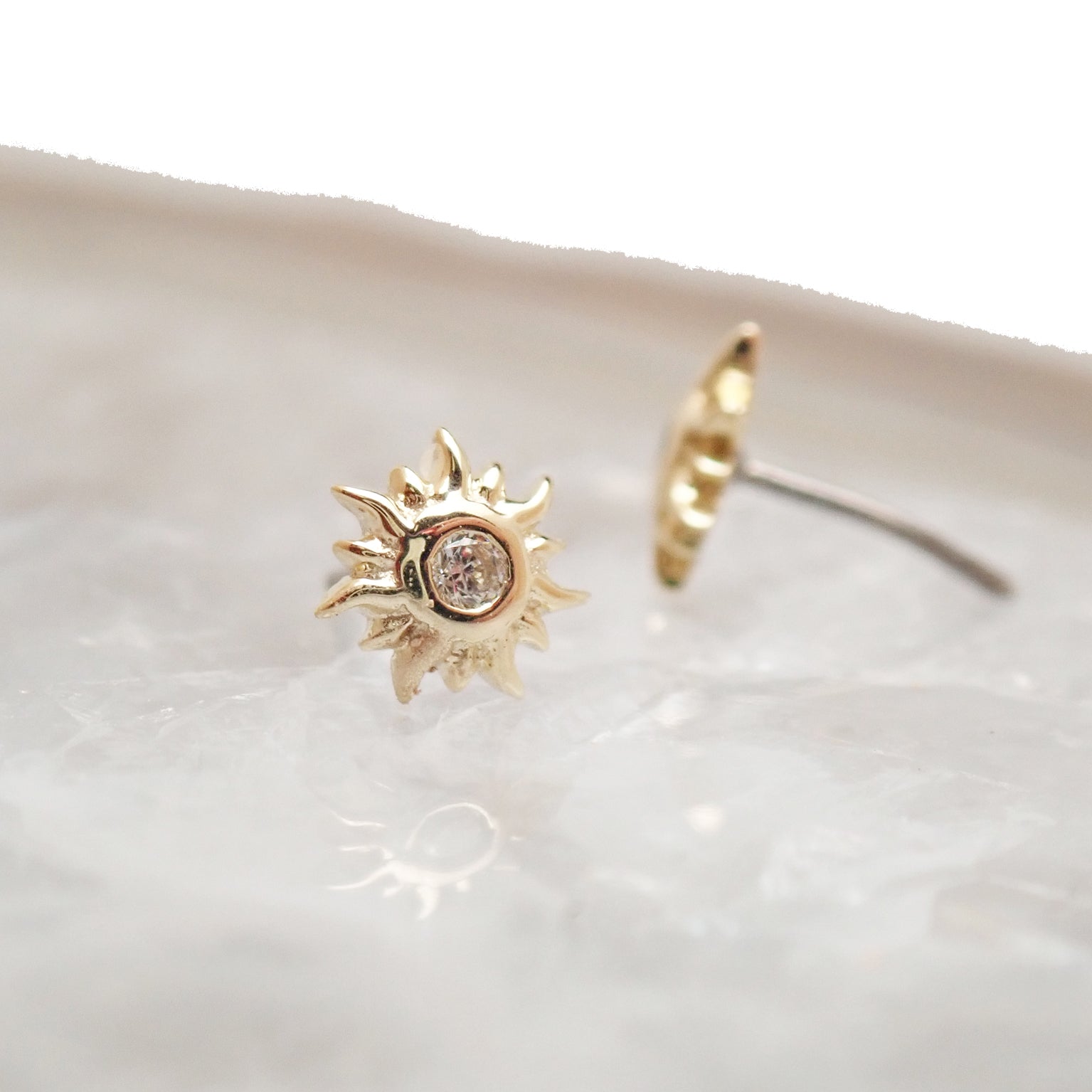 14k Sun top / Titanium Flatback Push fit Piercing - Body Clickers Body Jewelry
