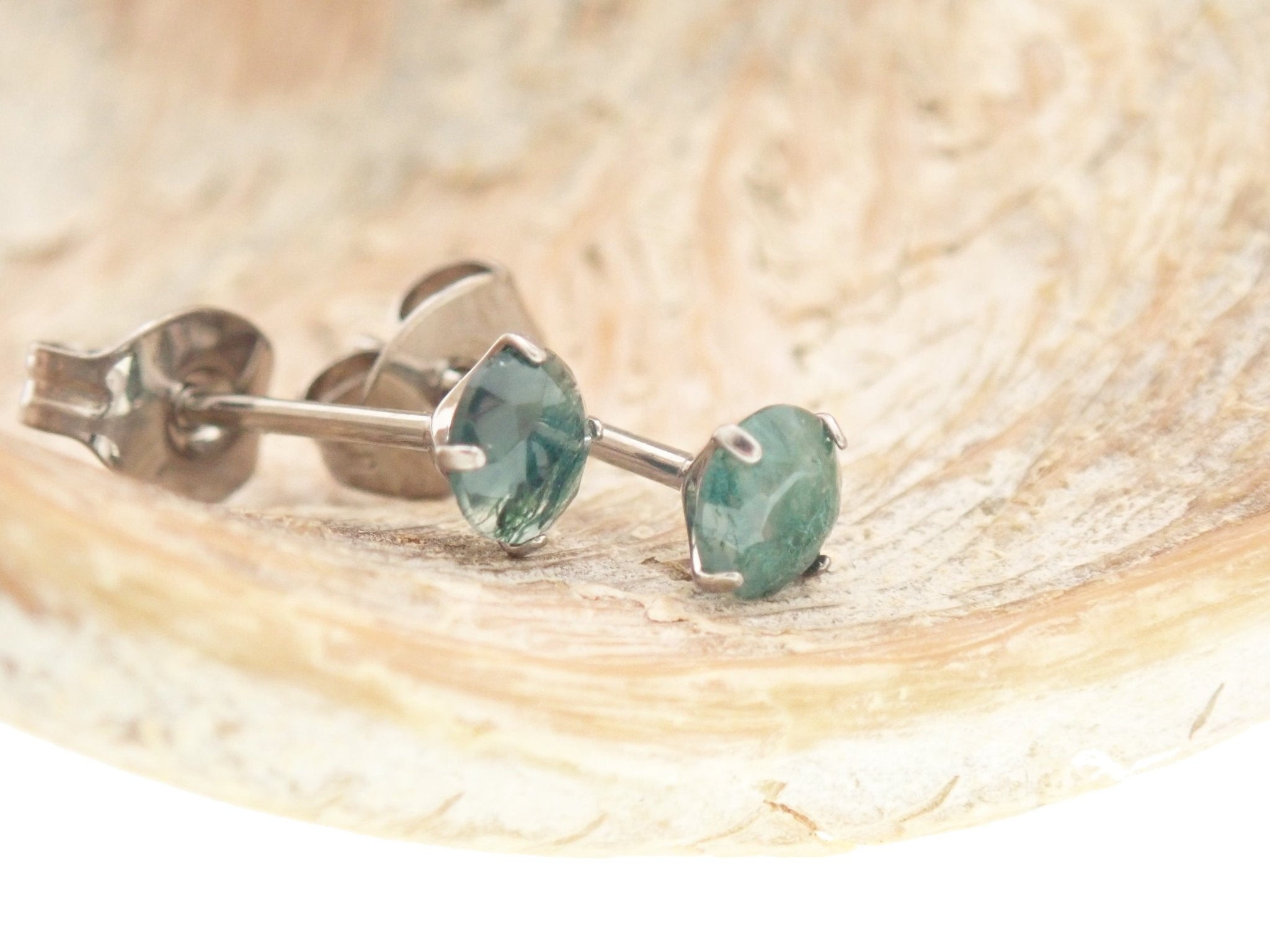 Moss Agate Titanium Earrings pair 20g - Body Clickers Body Jewelry
