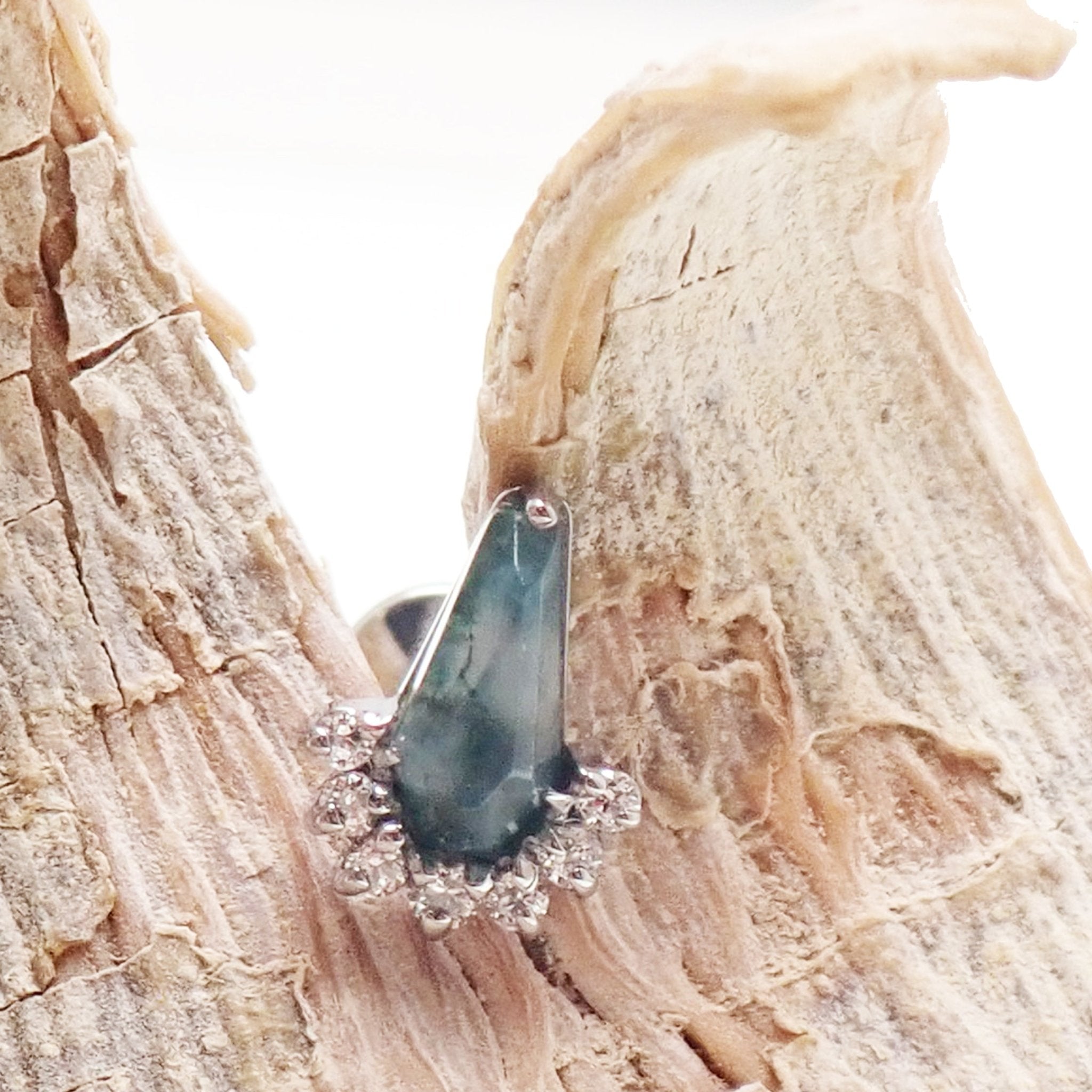 Semi - Precious Moss Agate/CZ Titanium Flatback Piercing - Body Clickers Body Jewelry