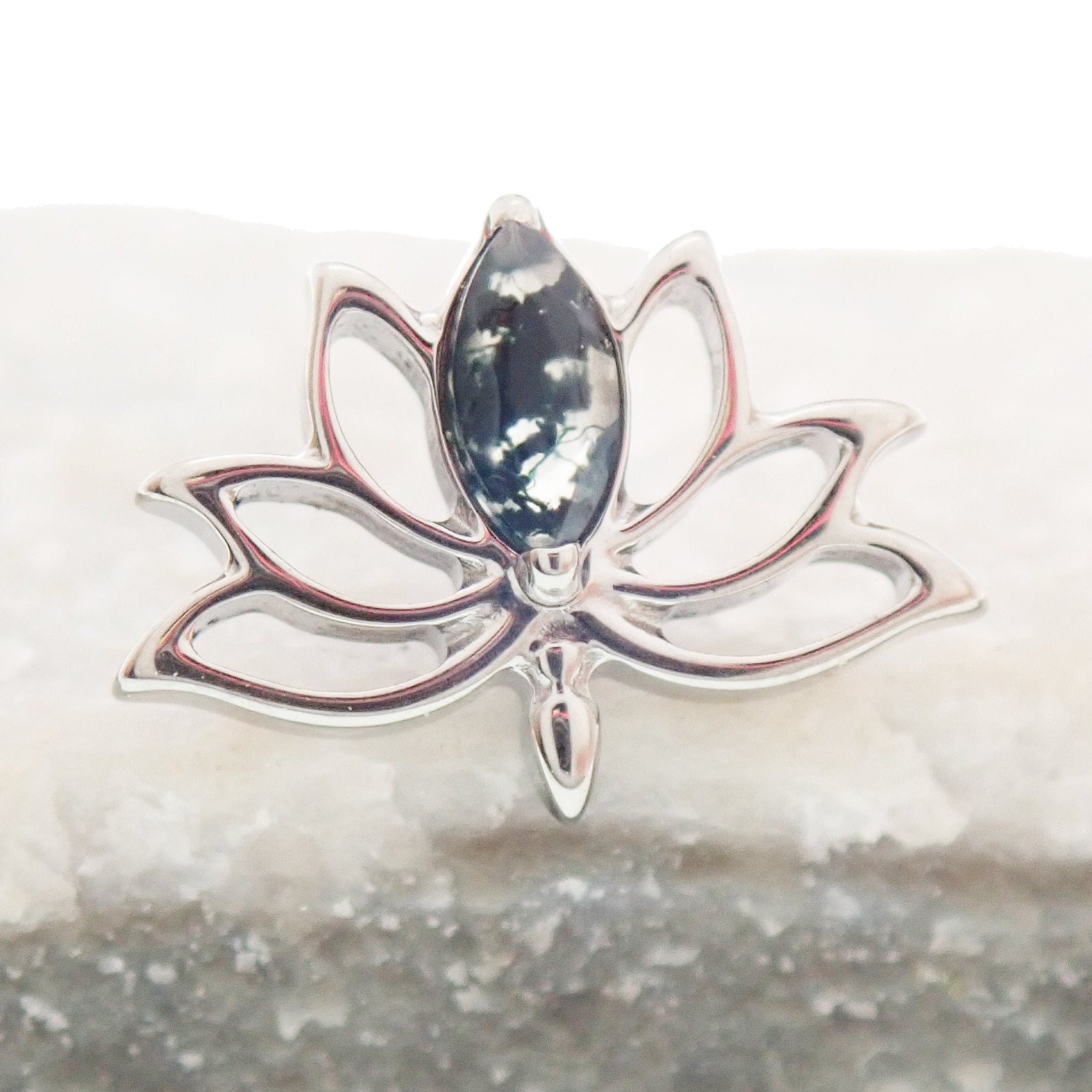 Semi - Precious Moss Agate Lotus Titanium Flatback Piercing - Body Clickers Body Jewelry