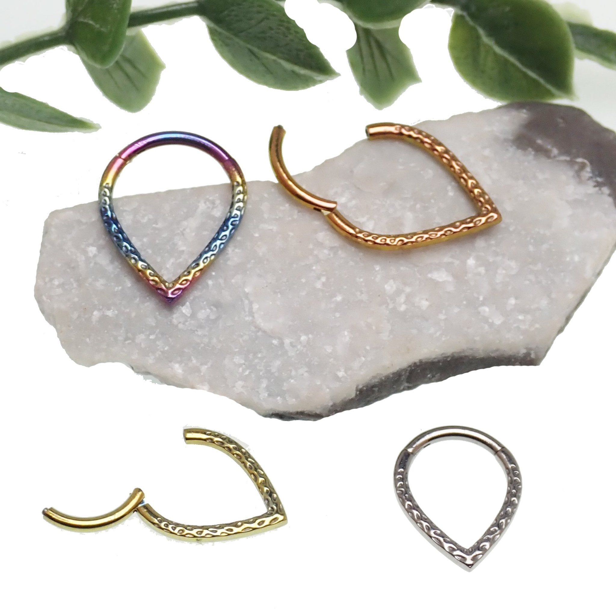 Hammered V Titanium Clicker 8mm,10mm - Body Clickers Body Jewelry