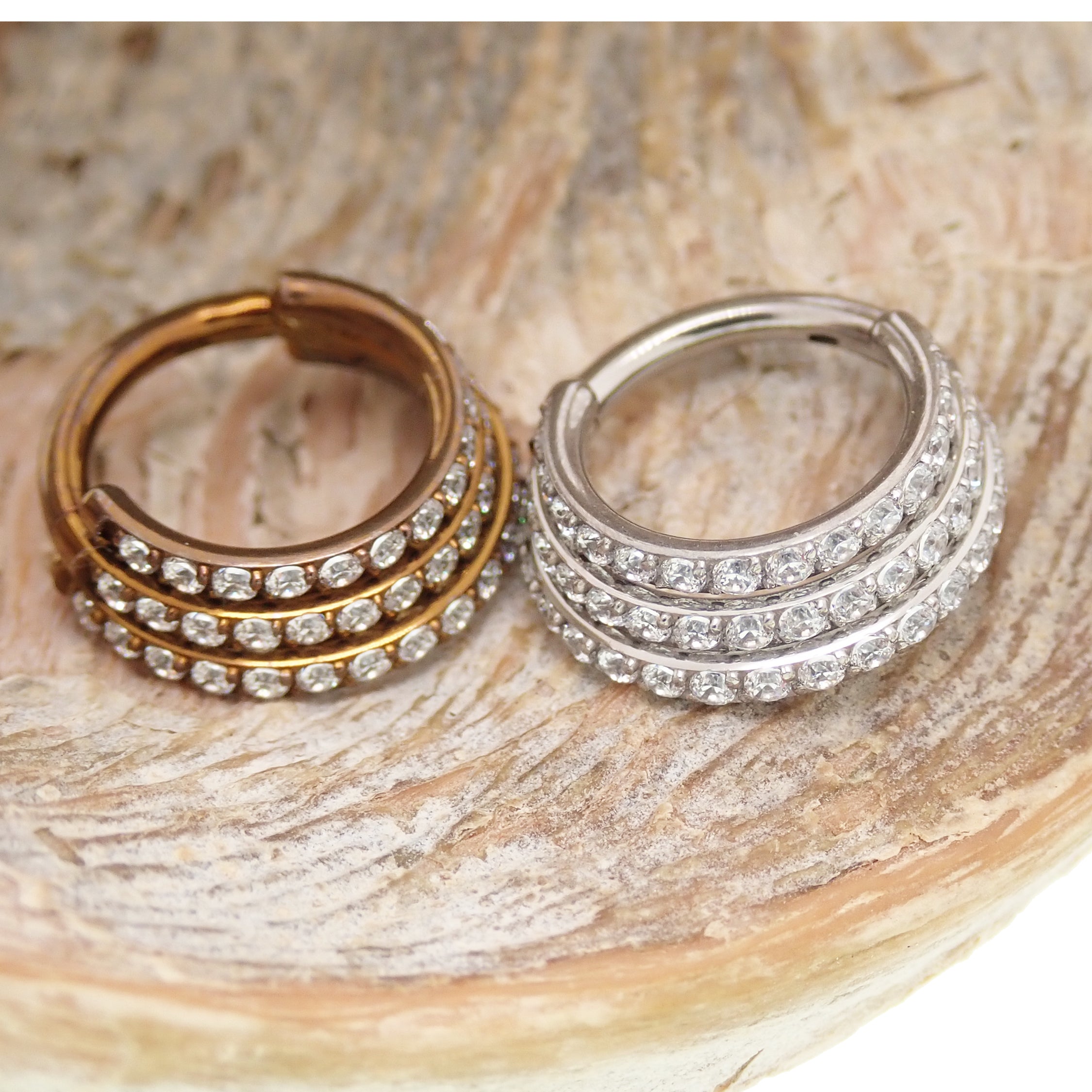 Titanium Stacked Clicker with CZ Stones 16g 8mm