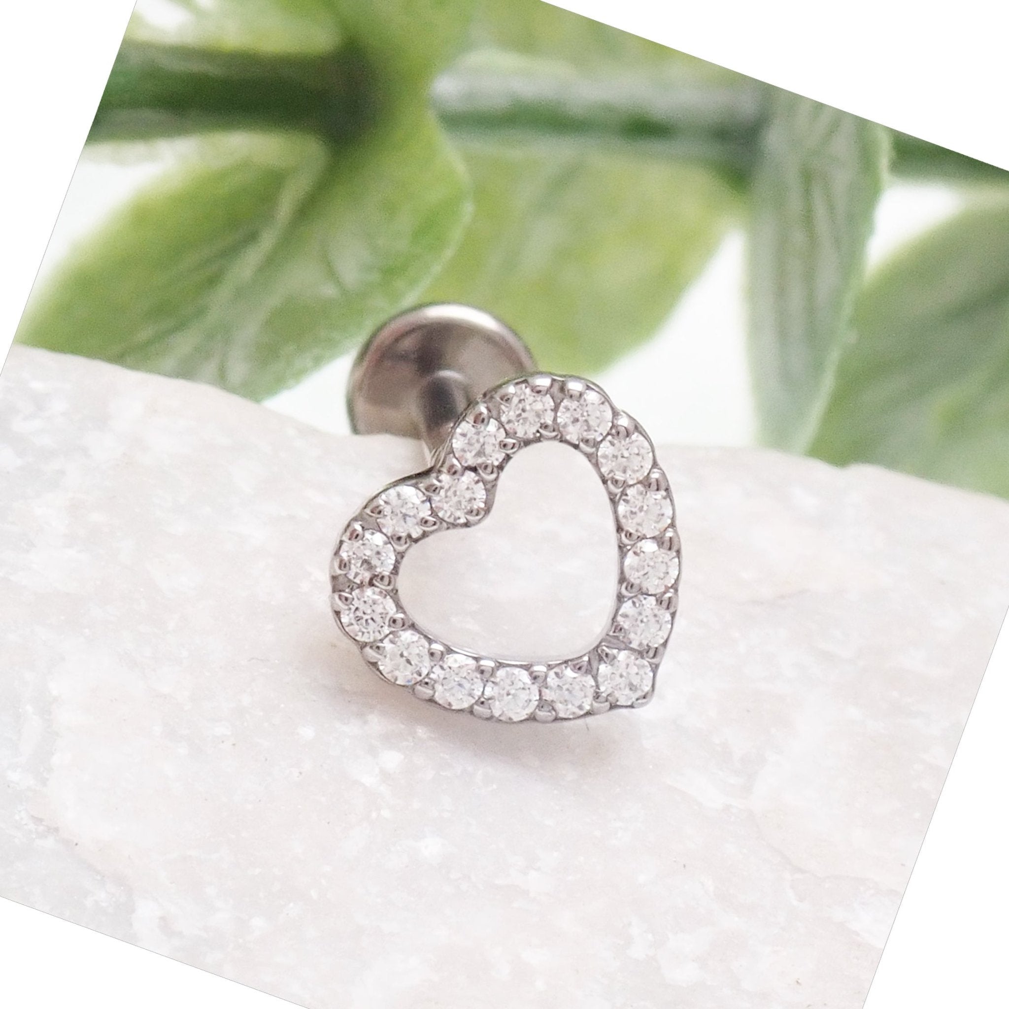 Internally Threaded Hollow CZ heart Titanium Flatback Piercing - Body Clickers Body Jewelry