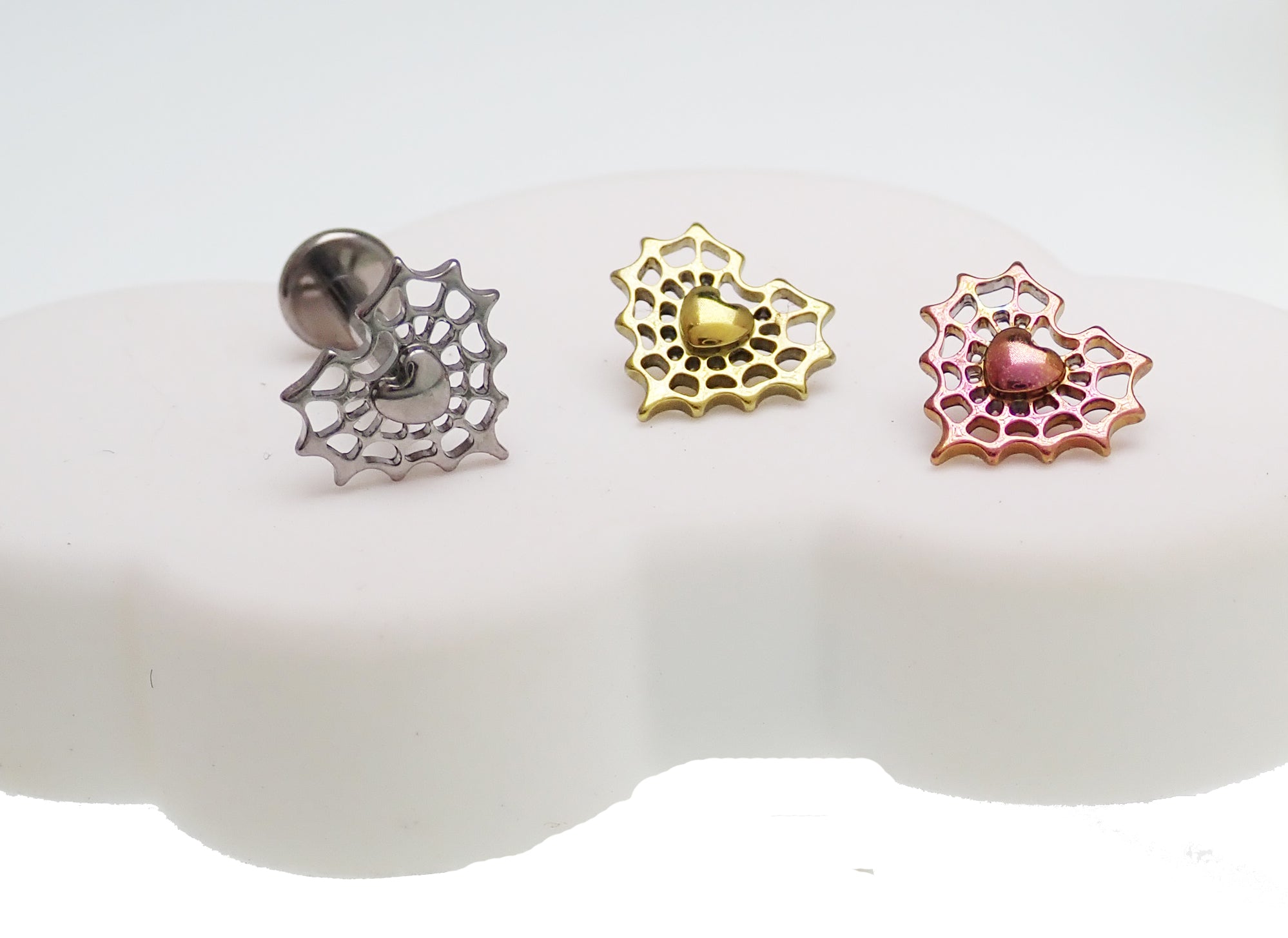 Web Heart Titanium Flatback Piercing 18g, 16g, 14g - Body Clickers Body Jewelry