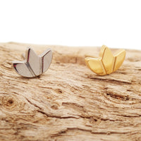 Lotus Flower Titanium Push Fit Labret 14g, 16g, 18g, 20g - Body Clickers Body Jewelry