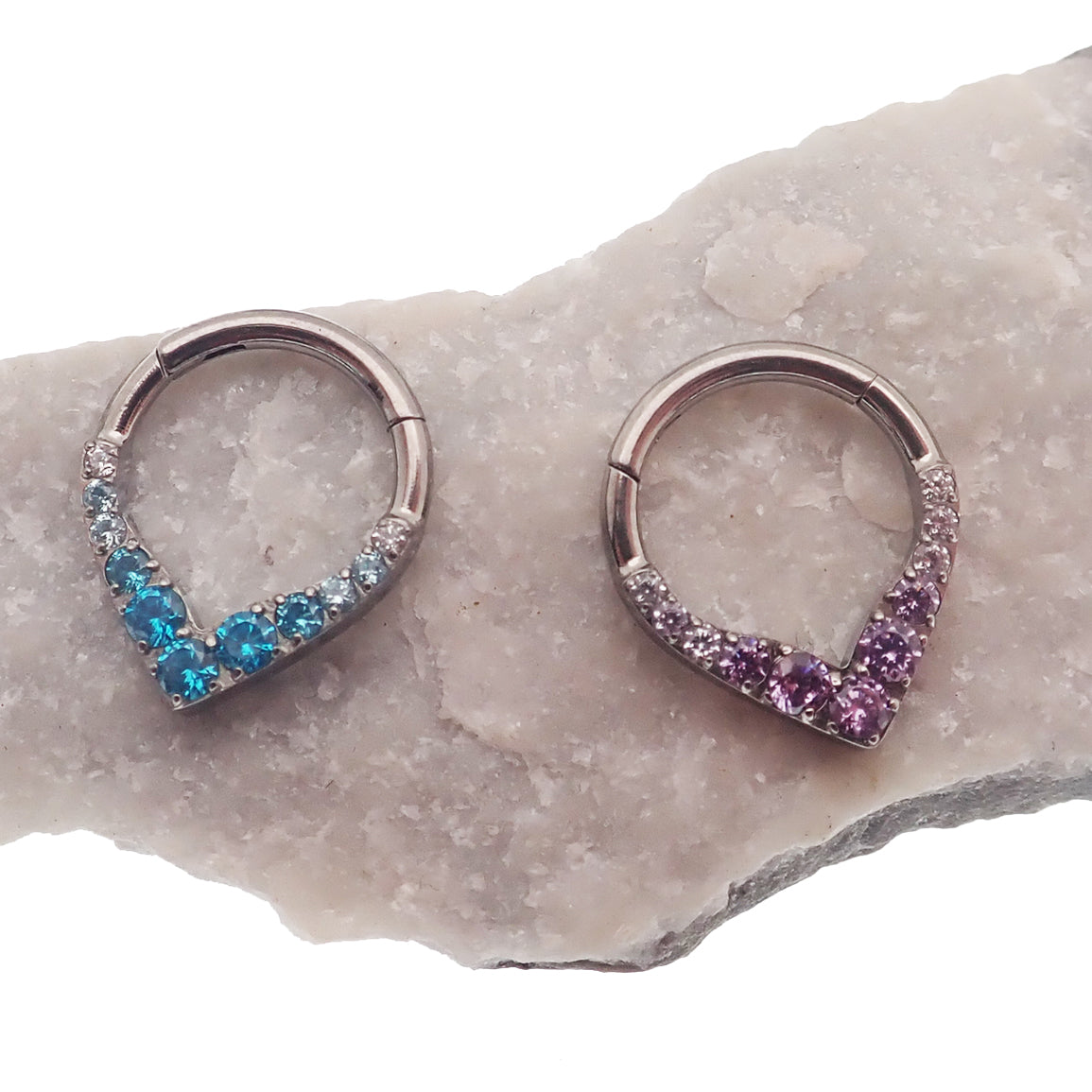 Titanium CZ Heart point Clicker - 16g