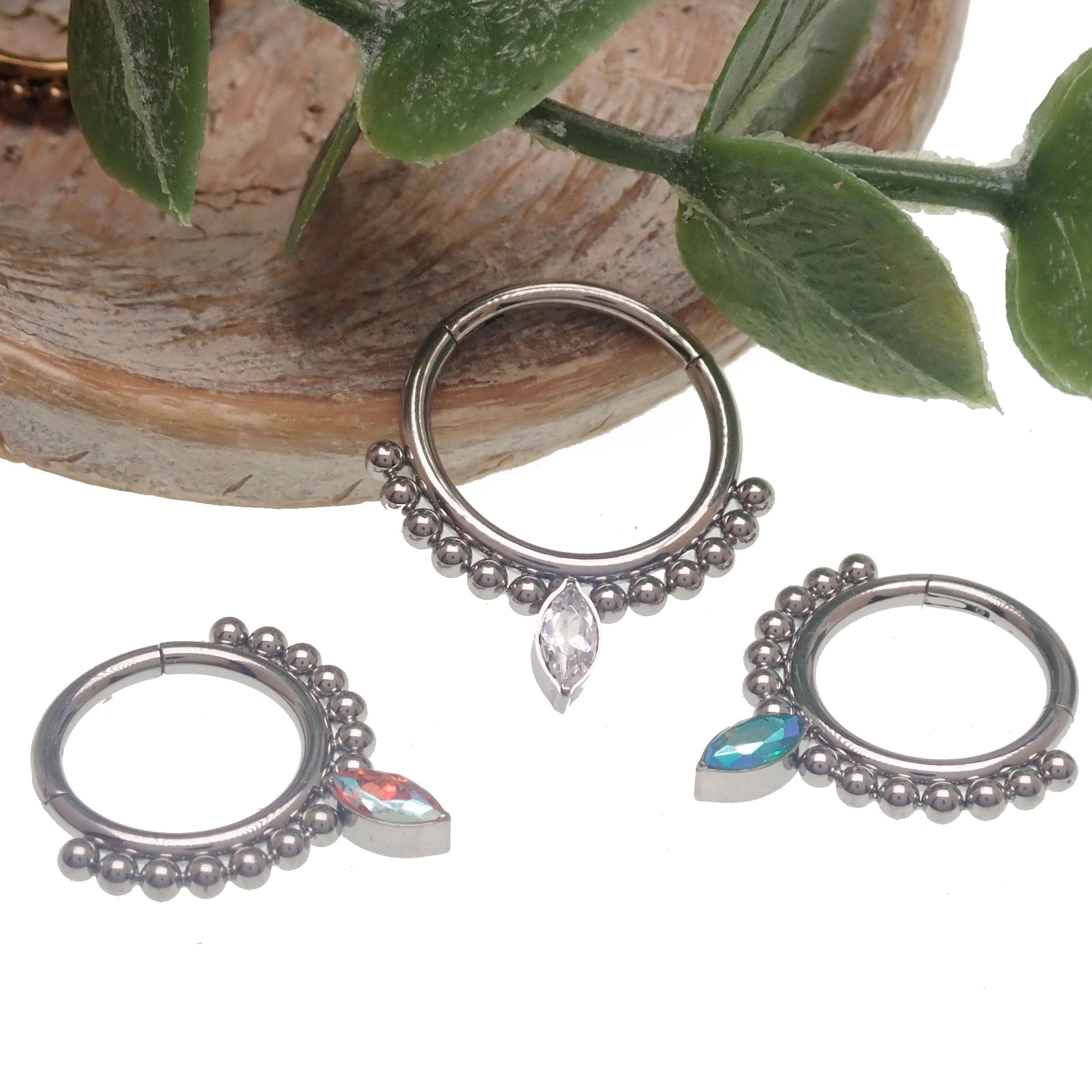 Beaded Teardrop Clicker Ring 16g