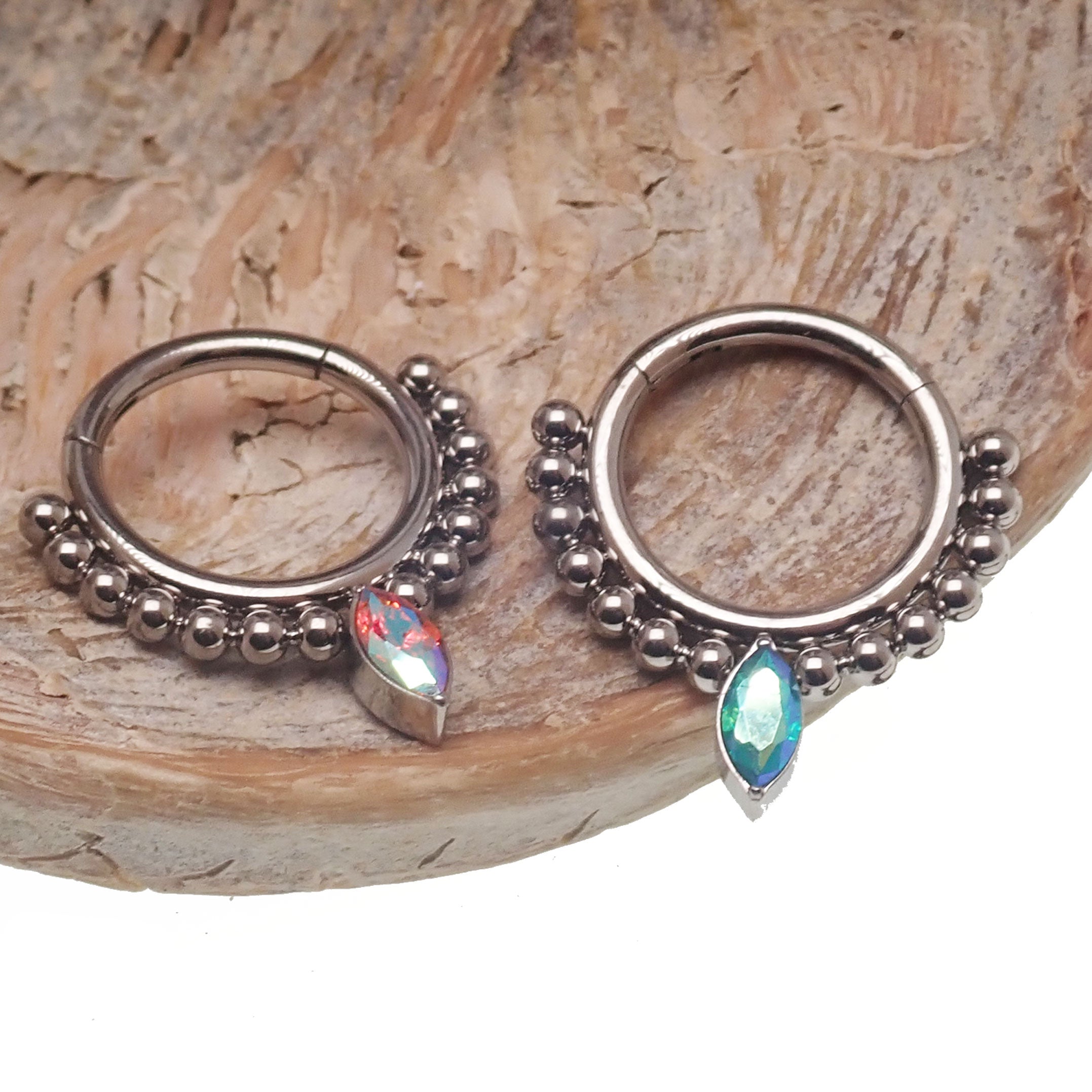 Beaded Teardrop Clicker Ring 16g