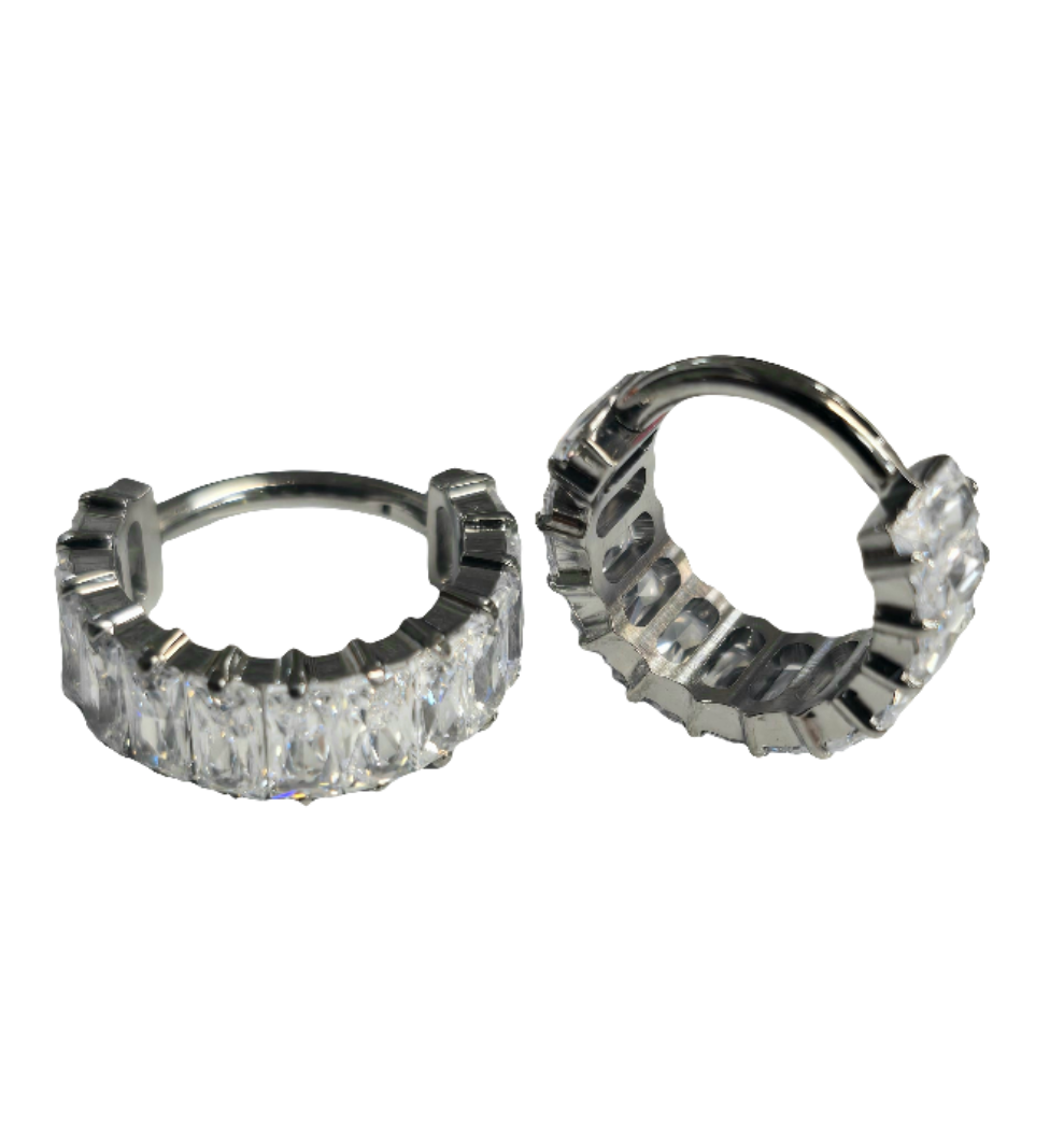 CZ Titanium Clicker 16g – Body Clickers Body Jewelry