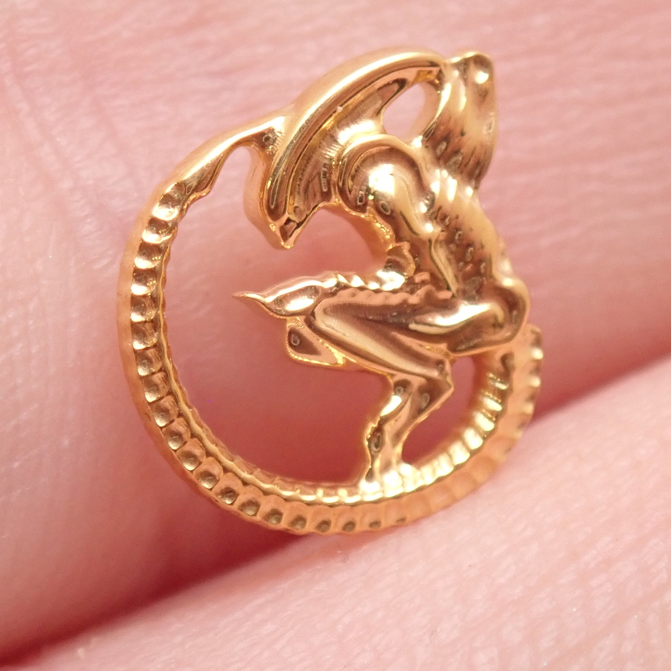 Alien Internally threaded Titanium Flatback/ Labret Piercing 18g, 16g, 14g