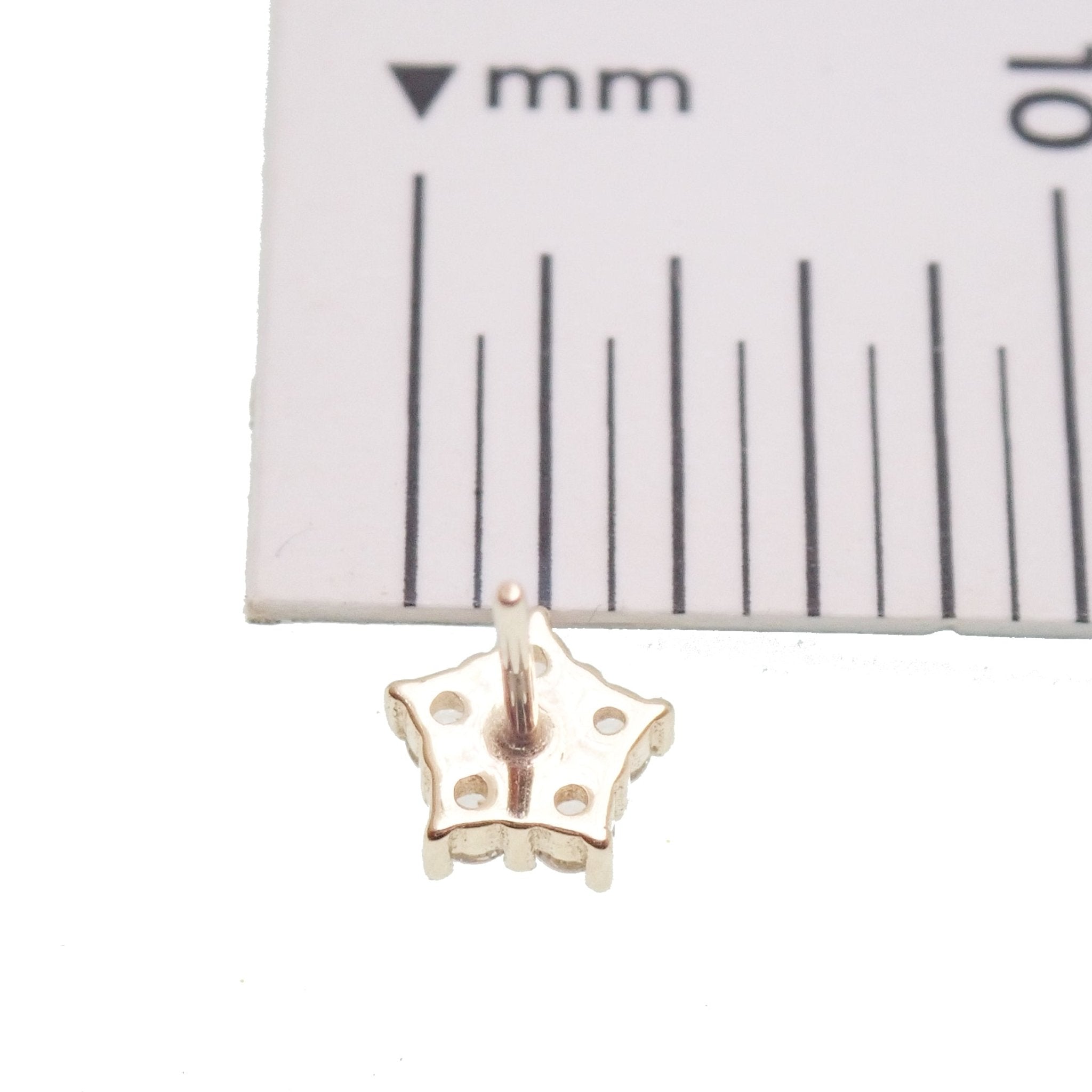 14k gold flower design titanium flatback push fit piercing for comfortable, stylish body jewelry.