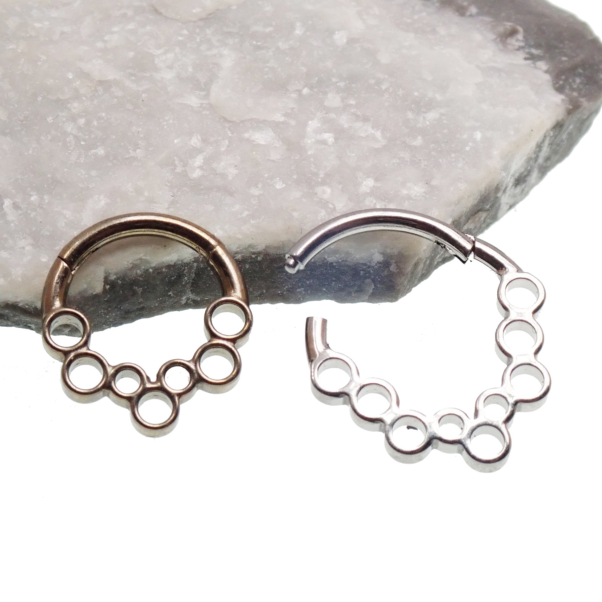 16G Body Clickers honeycomb hinged clicker body jewelry with 8mm and 10mm sizes, featuring a stylish honeycomb design.