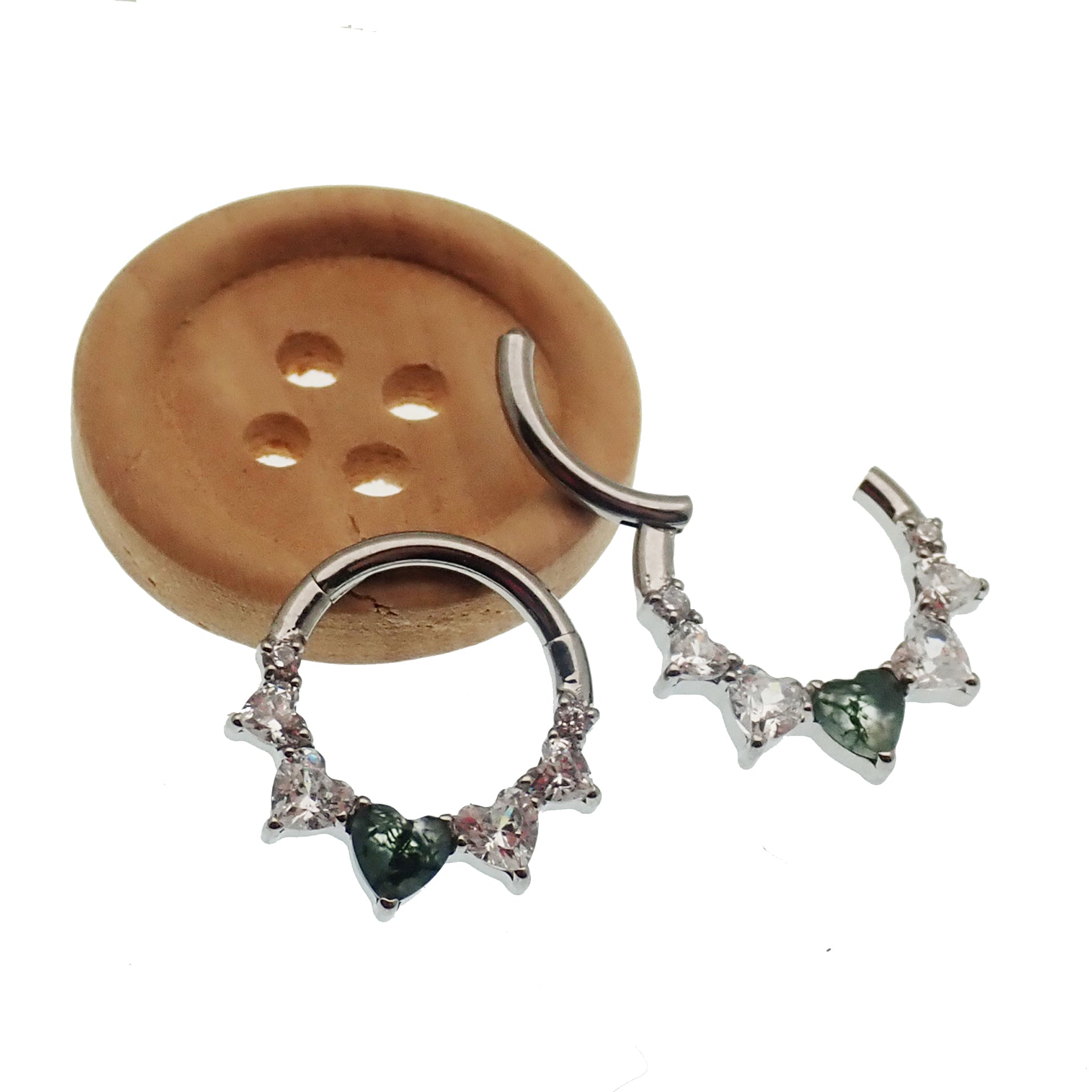 Moss agate and cubic zirconia heart hinged clicker body jewelry in 16g with 8mm stones and silver-tone finish.