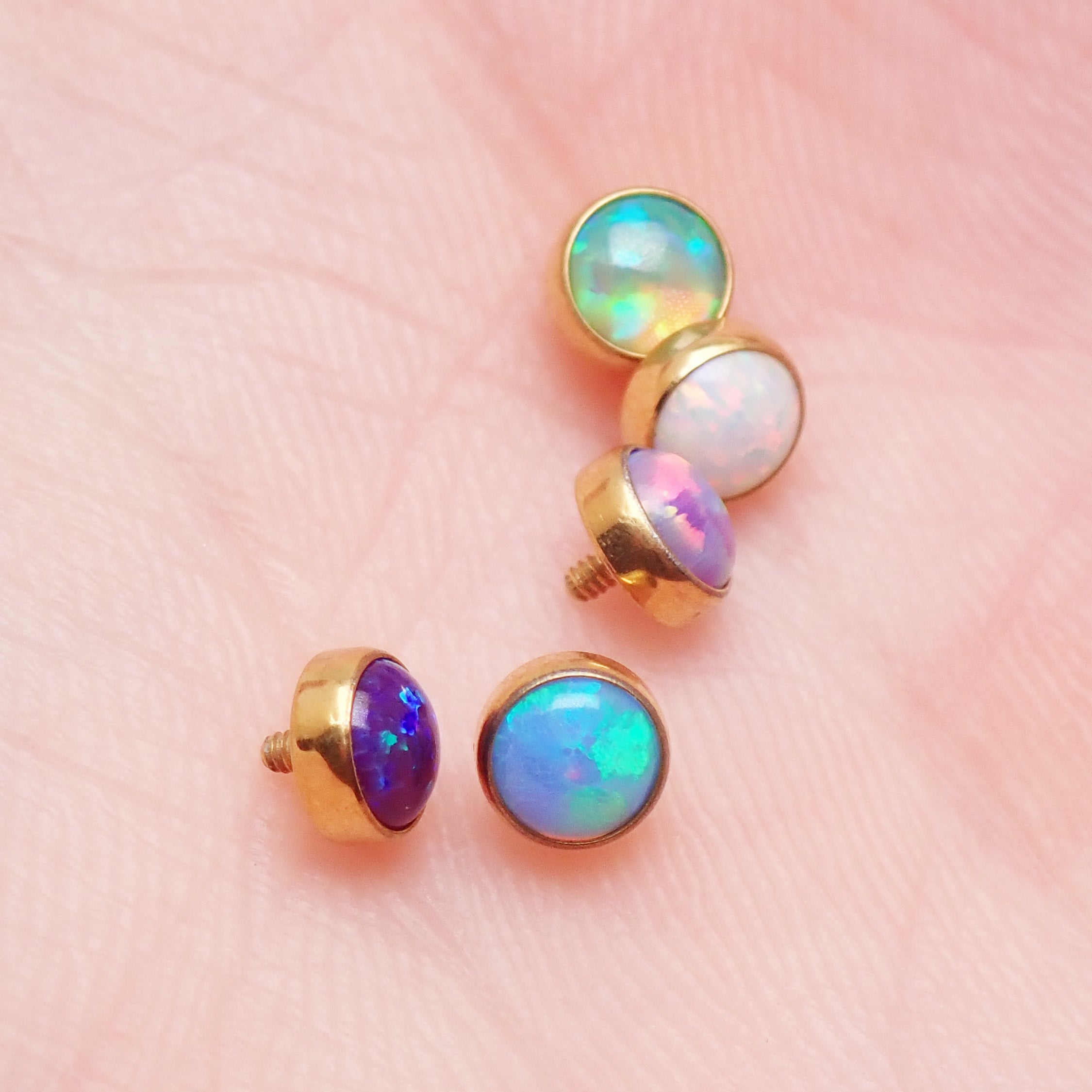 Titanium loose 4mm PVD gold flat opal tops attachment for body clicker jewelry, 16g/0.9mm threaded implant jewelry.
