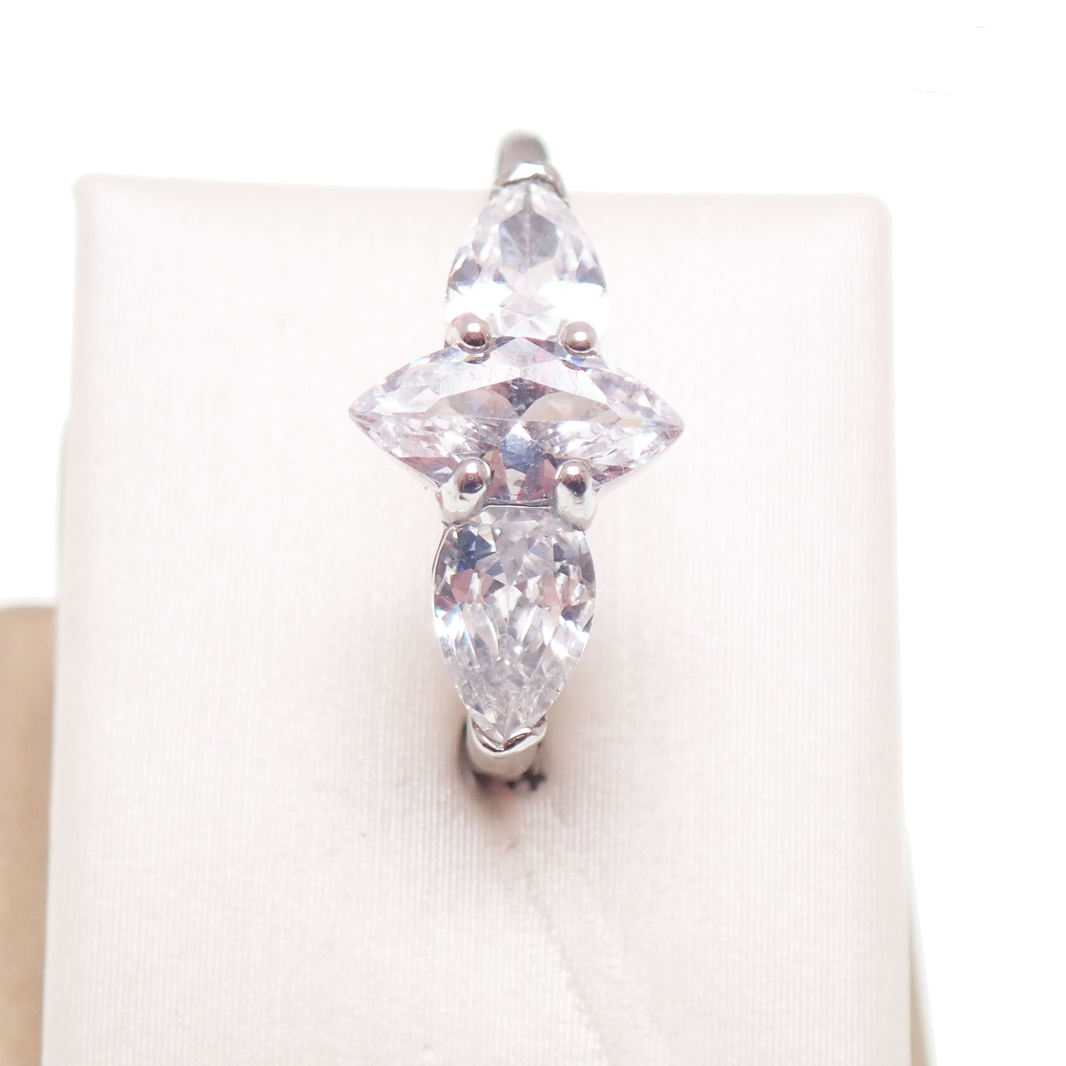 Surgical steel belly clicker hoop 14g 10mm body jewelry, curved belly ring with clicker clasp for piercing.
