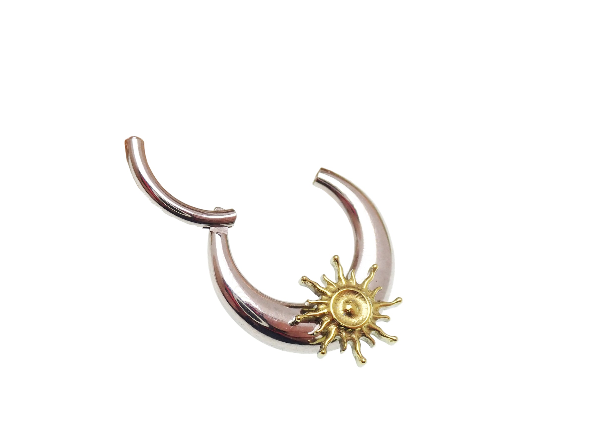Titanium Sunburst Implant Clicker in 16G/14G with 8mm diameter, body jewelry featuring a sunburst design for pierced ears or body.