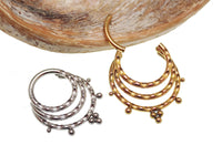 Hammered 3-tier hinged clicker body jewelry with 8mm and 10mm beads, featuring a hammered beaded design by Body Clickers.