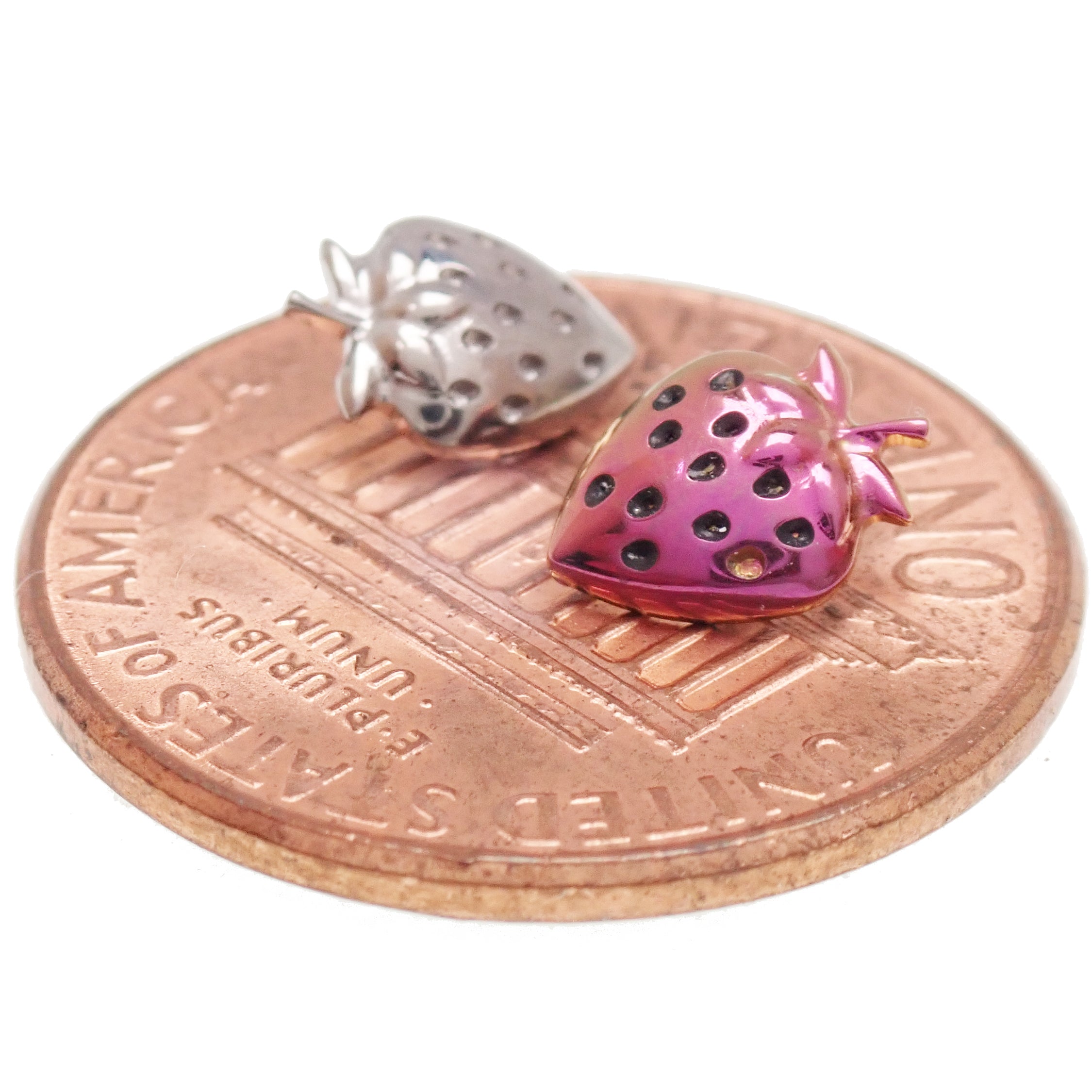 Strawberry Titanium Flatback Labret Piercing earrings in 14g, 16g, 18g, featuring a smooth, colorful strawberry design.