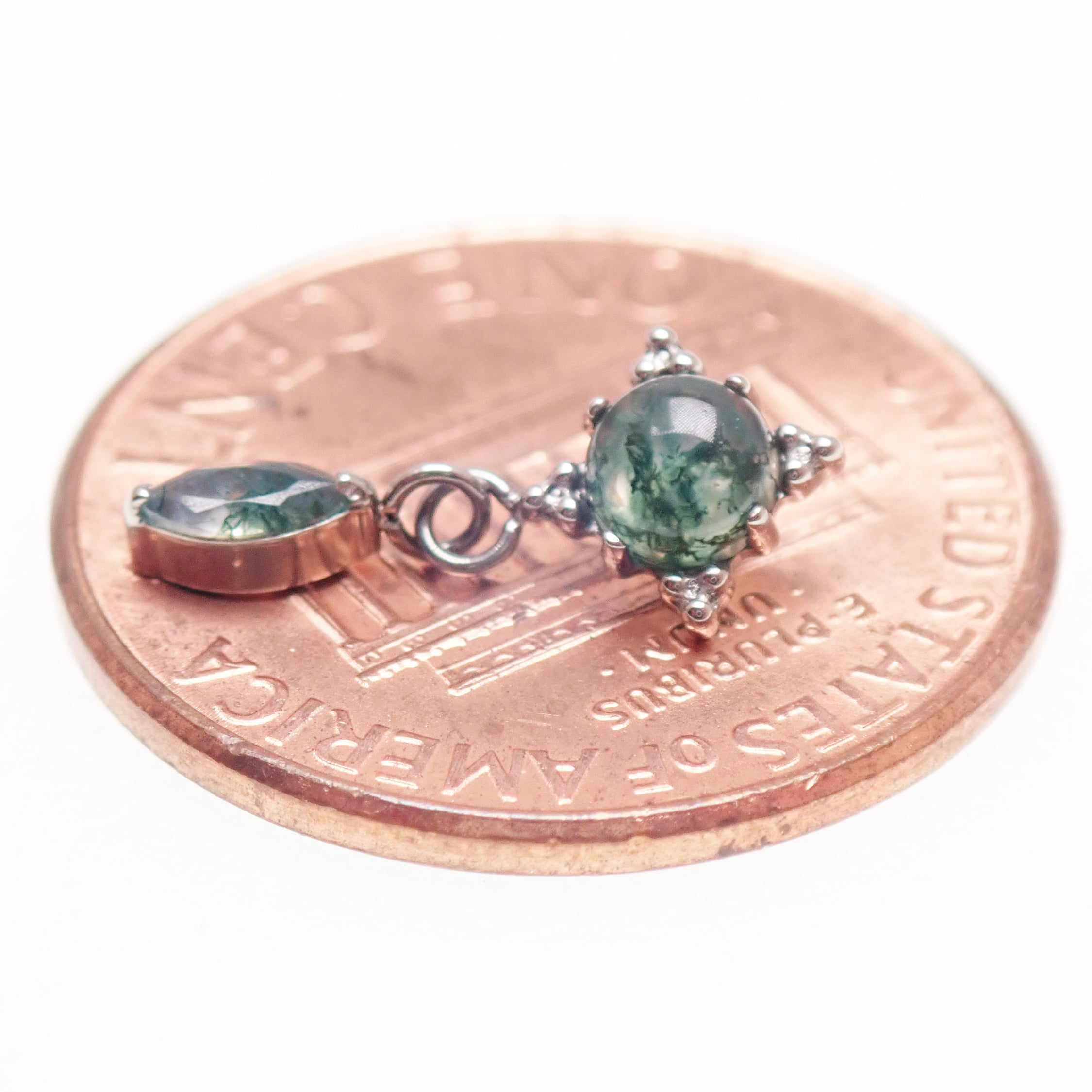 Implant titanium moss agate natural stone flatback body jewelry, 18g, 6mm, internally threaded by Body Clickers.