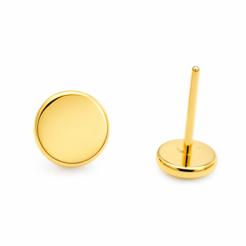 Titanium flat back body jewelry with 3mm 24kt gold PVD coating and threadless flat disc top, by Body Clickers.