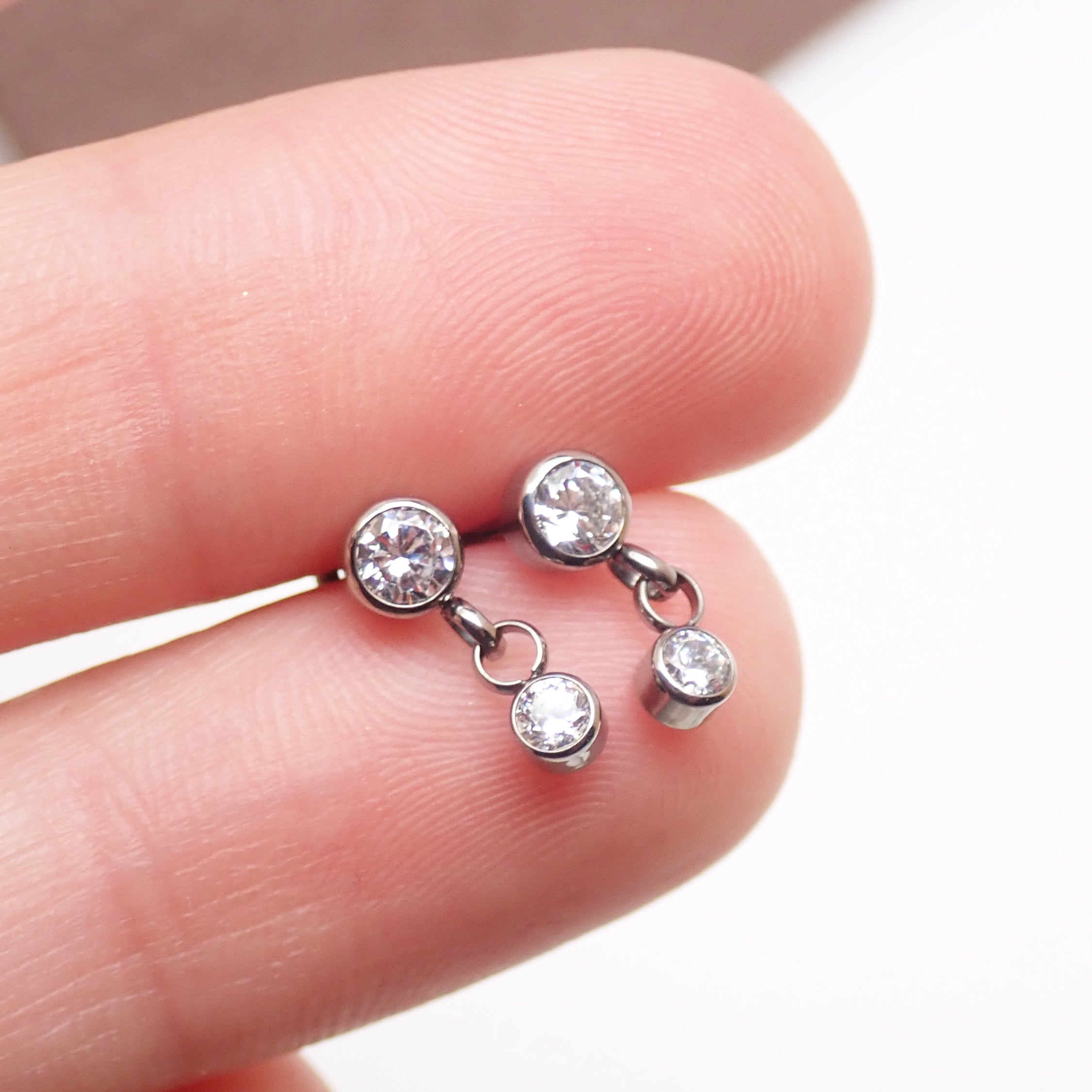 Dangly CZ Implant Titanium Flatback Piercing- Internally Threaded