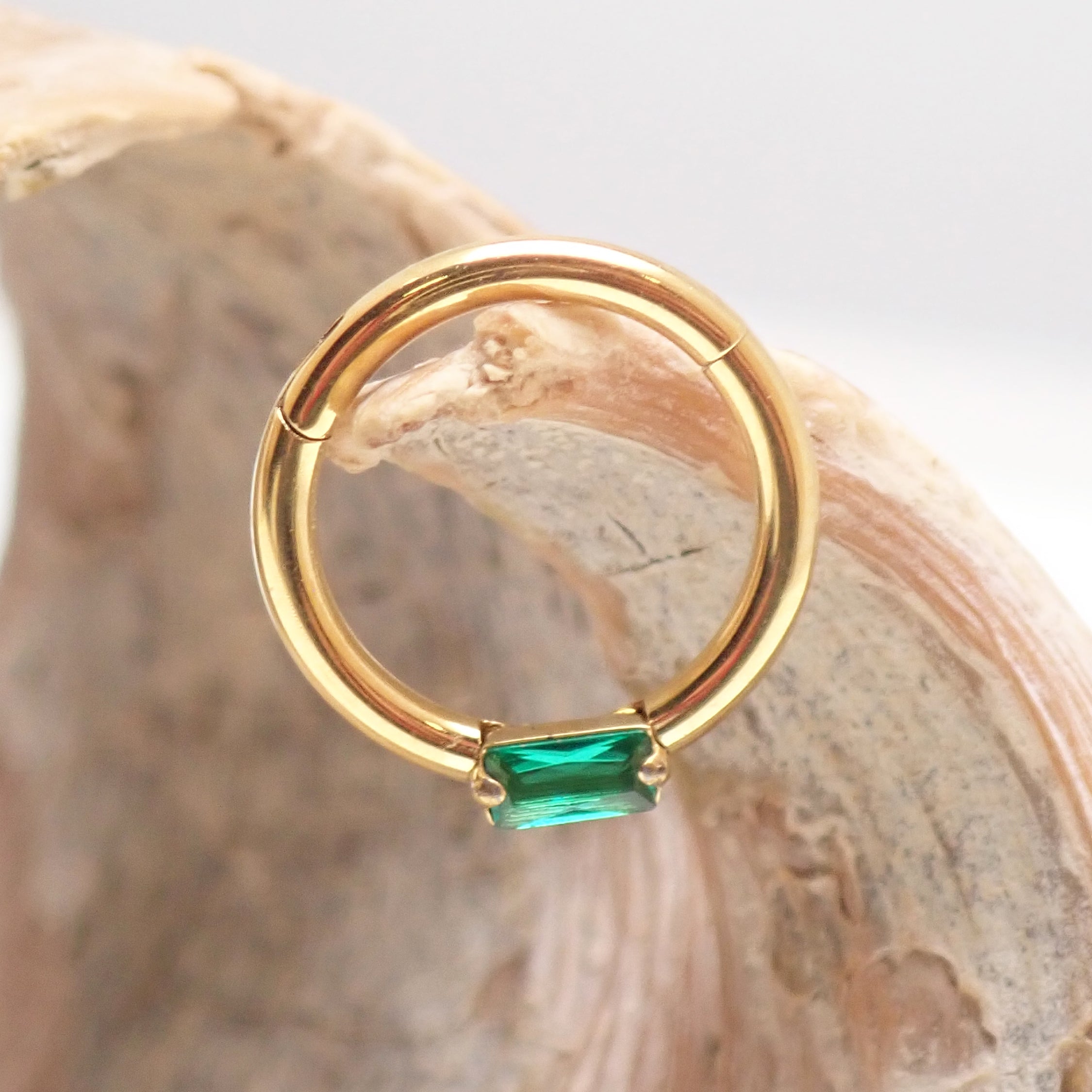 Emerald Green CZ PVD gold Titanium Clicker 16g 8mm