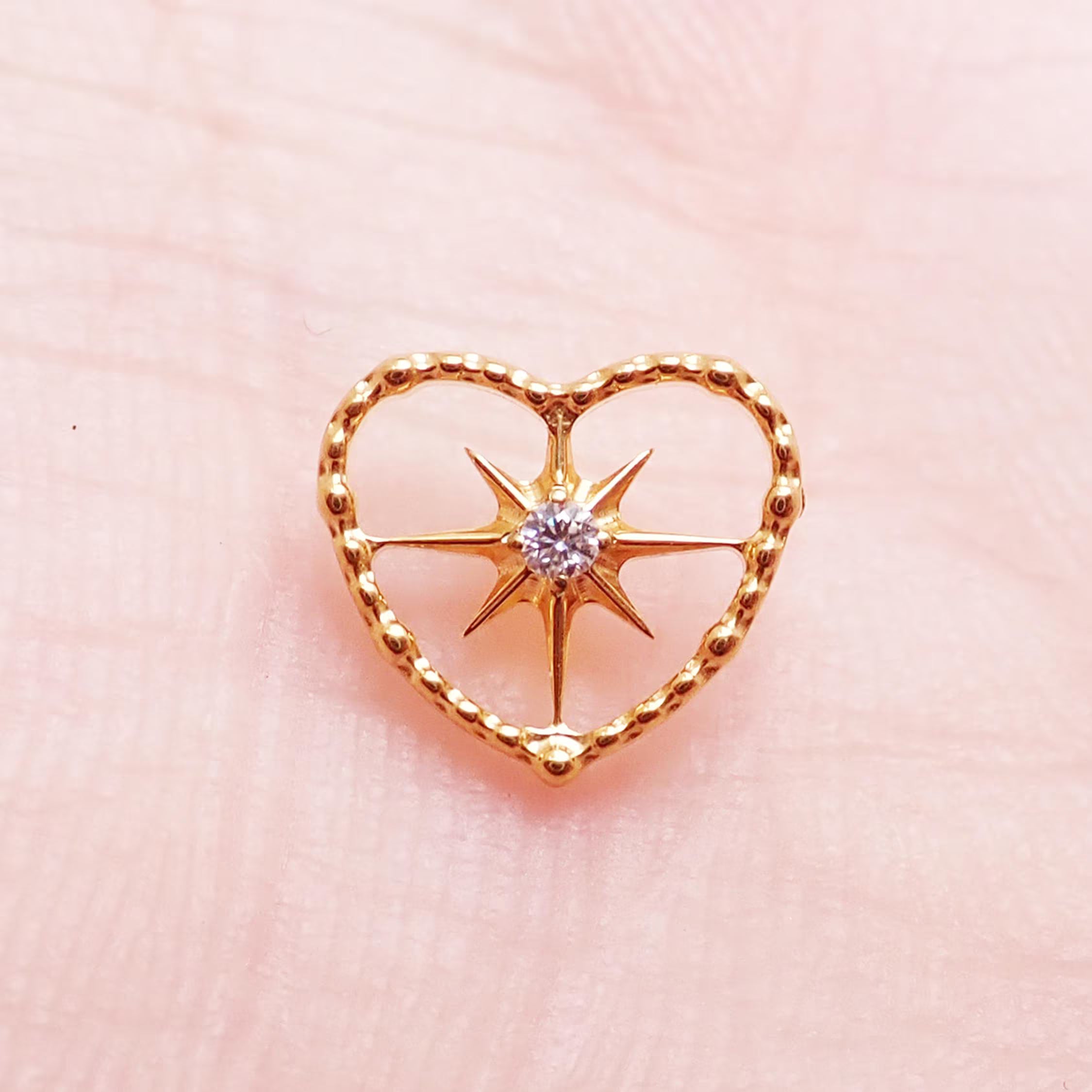 PVD Gold Heart Starburst Center Titanium Flatback Piercing: Internally Threaded (18g, 16g, 14g)