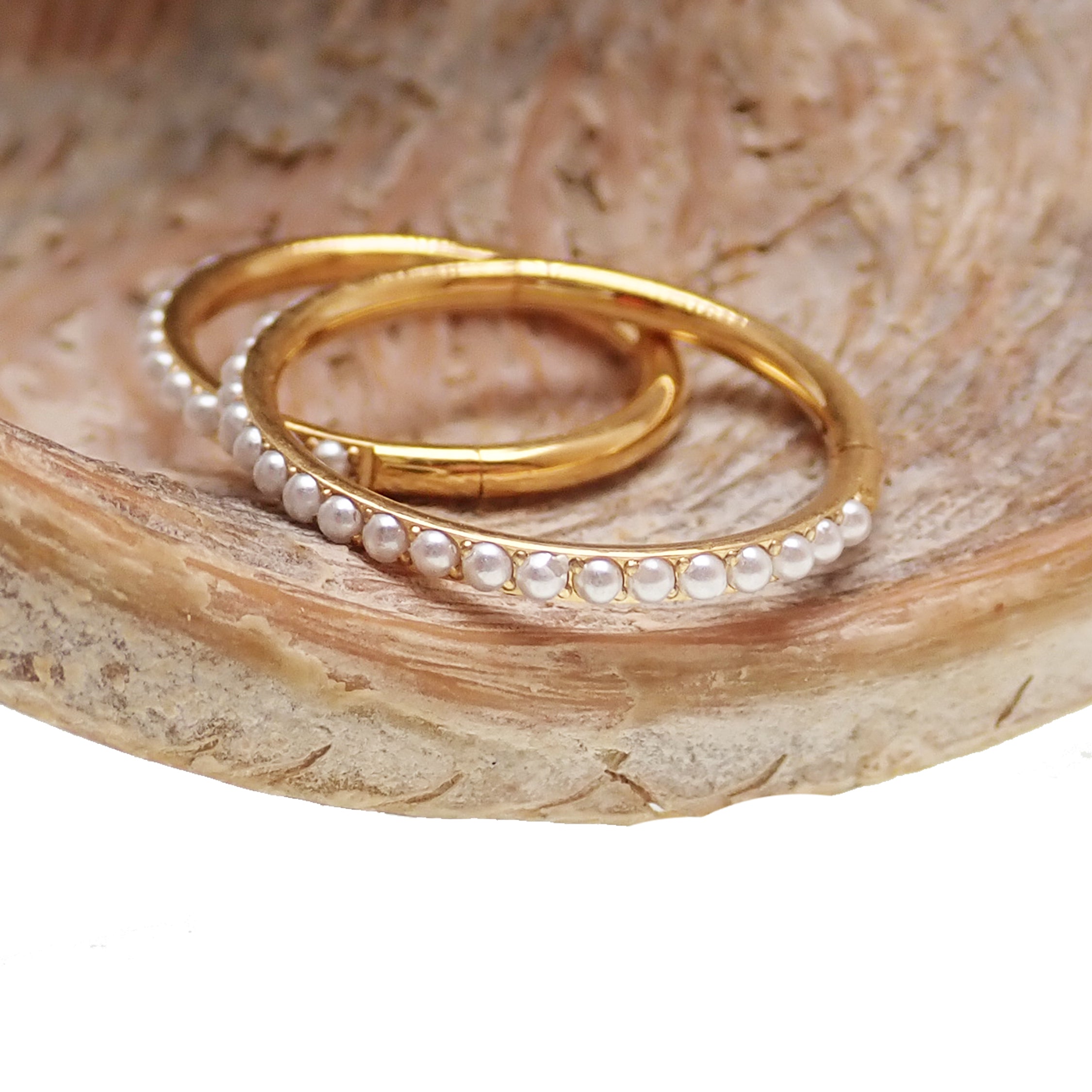 Magpie Pearl PVD Titanium Hinged Clicker Ring with 6mm pearl, 16g, featuring a sleek, modern design for body jewelry.