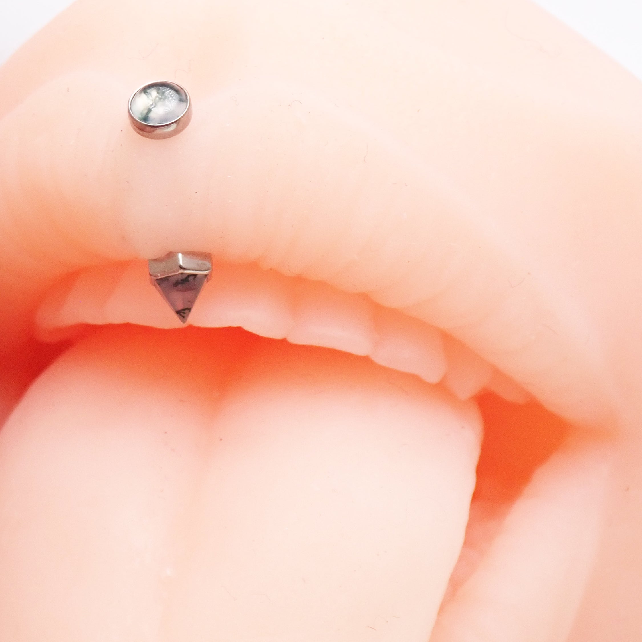 16G Moss Agate Curved Barbell – Implant Grade Titanium