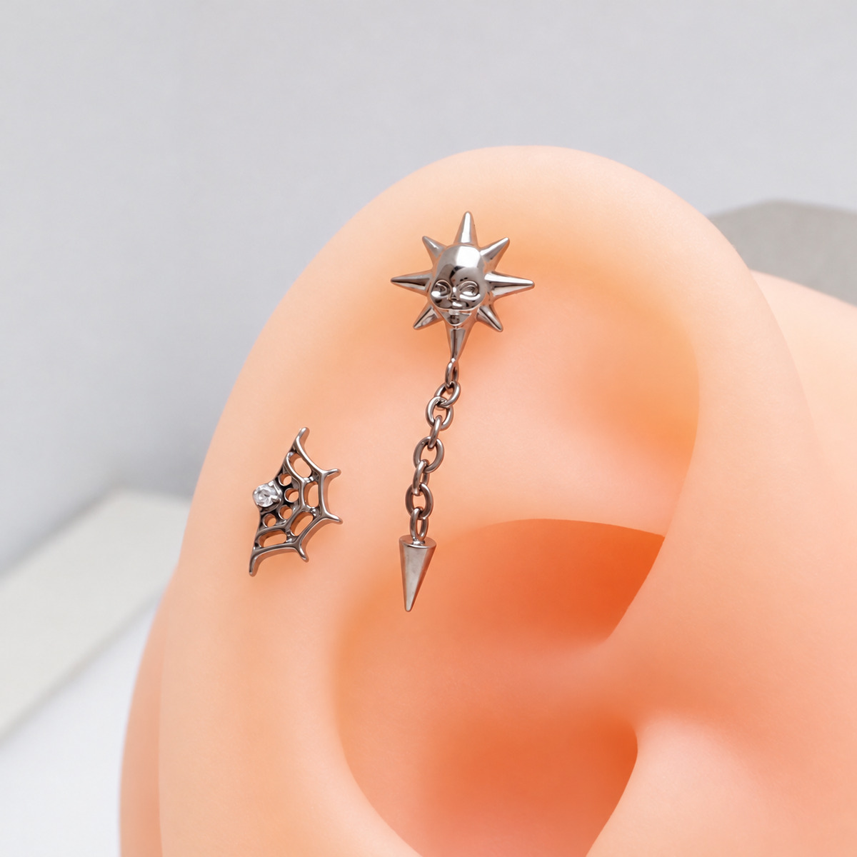 Helix Skull Chain Titanium Flatback 18g, 16g, 14g