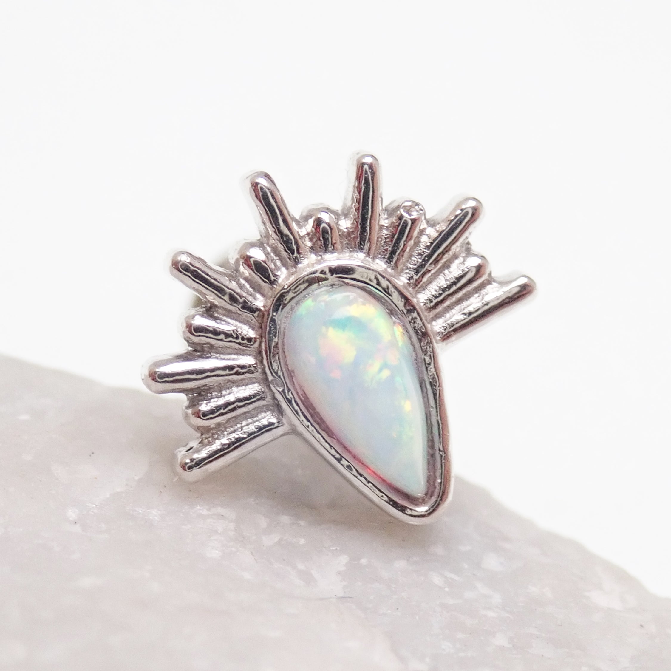 Implant Titanium Opal Flatback Piercing, Internally Threaded