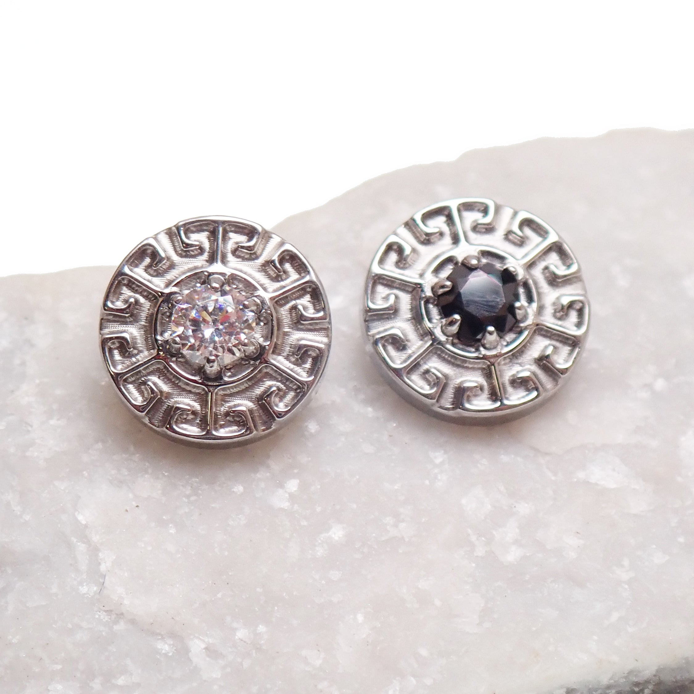 CZ Greek Key Dermal Top, 14g (1.2mm thread)