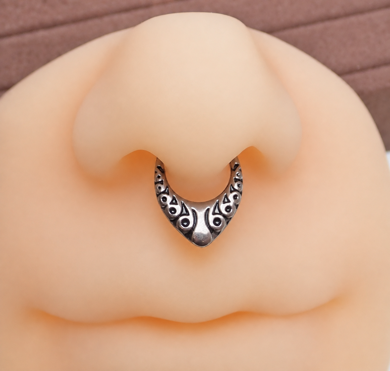 Implant Grade Titanium Teardrop Shaped Engraved Clicker- 16g 8mm