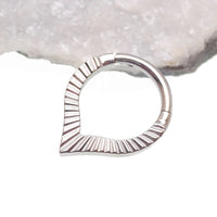 Implant Grade Titanium V Shaped Daith/ Septum Clicker- 16g 8mm