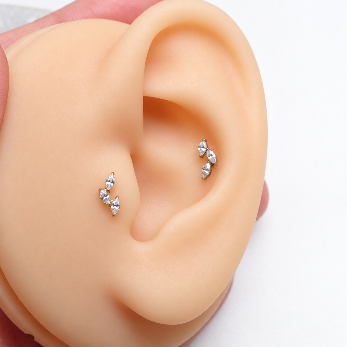 Implant Titanium Vine CZ Flatback Piercing, Internally Threaded