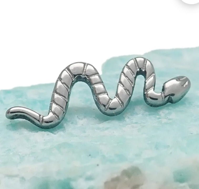 Small Snake Titanium Flatback Piercing 18g, 16g, 14g - Body Clickers Body Jewelry