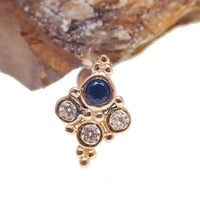 Sapphire blue cluster 14k gold push-fit body jewelry by Body Clickers, 20G with 6mm diameter, for body piercing.