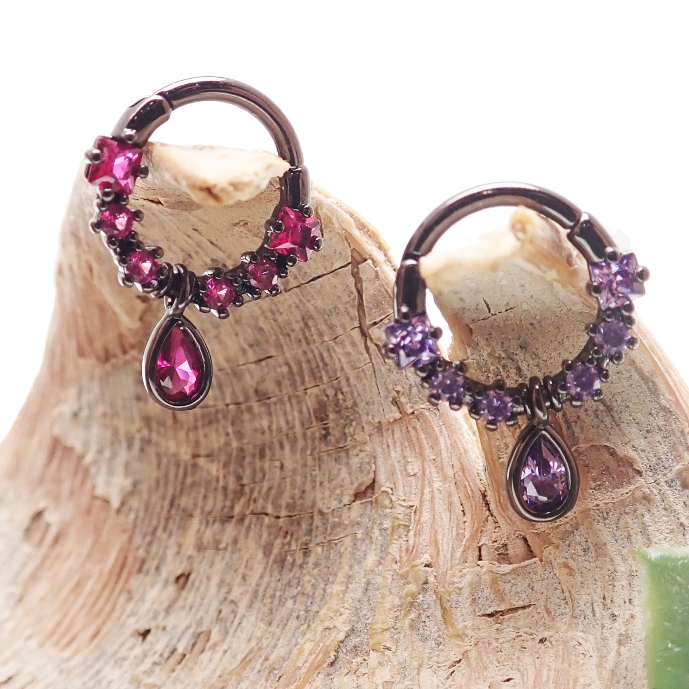 PVD black steel septum clicker with tear drop shape and clear CZ stones, 16g body jewelry by Body Clickers.