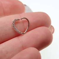 14k gold CZ heart pull apart ring, body jewelry by Body Clickers, featuring a heart-shaped charm and 16g gauge.