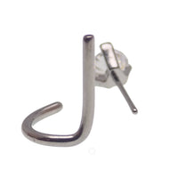 Body Clickers nose curl push fit back, 20g body jewelry for nose piercings, shown in a close-up image with a curved design
