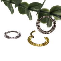 Hinged Body Clickers Double Pyramid Septum Clicker in 16g with 8mm diameter, made by Body Clickers for septum piercing.