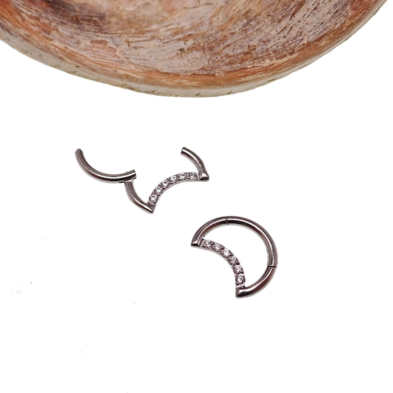 Moon-Shaped Titanium Clicker 16g