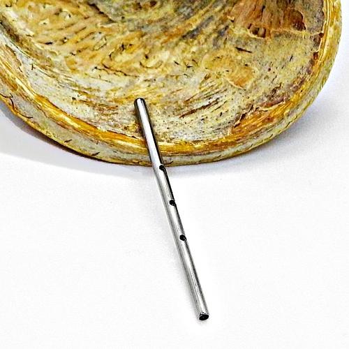 Internally threaded titanium industrial bar with 3 centered holes, 14g gauge, for body piercing, made by Titanium.